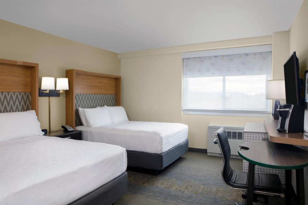 Standard Queen Room with Two Queen Beds
